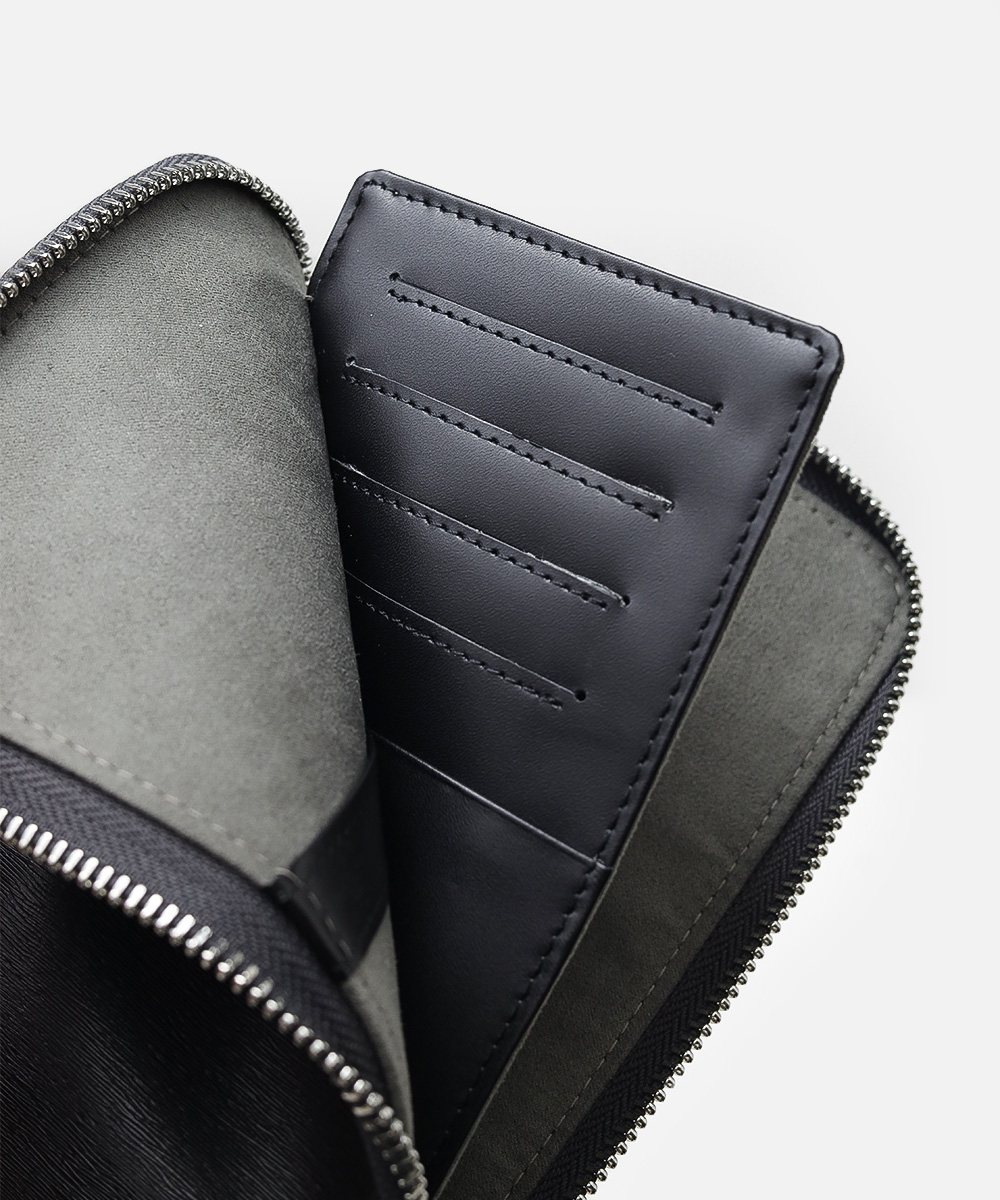 イズイット ノボII スマホショルダーバッグ