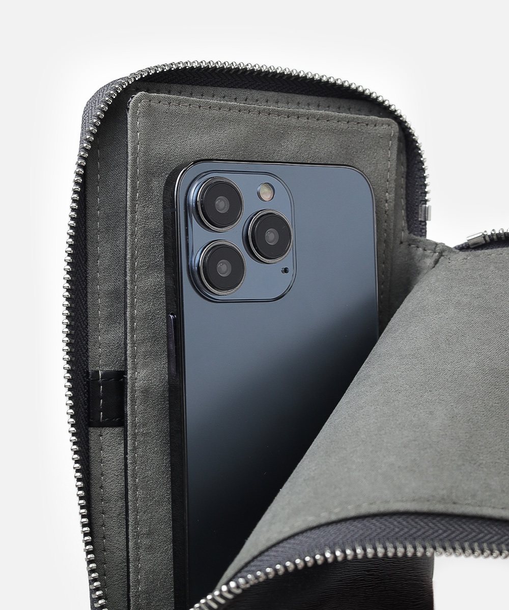 イズイット ノボII スマホショルダーバッグ