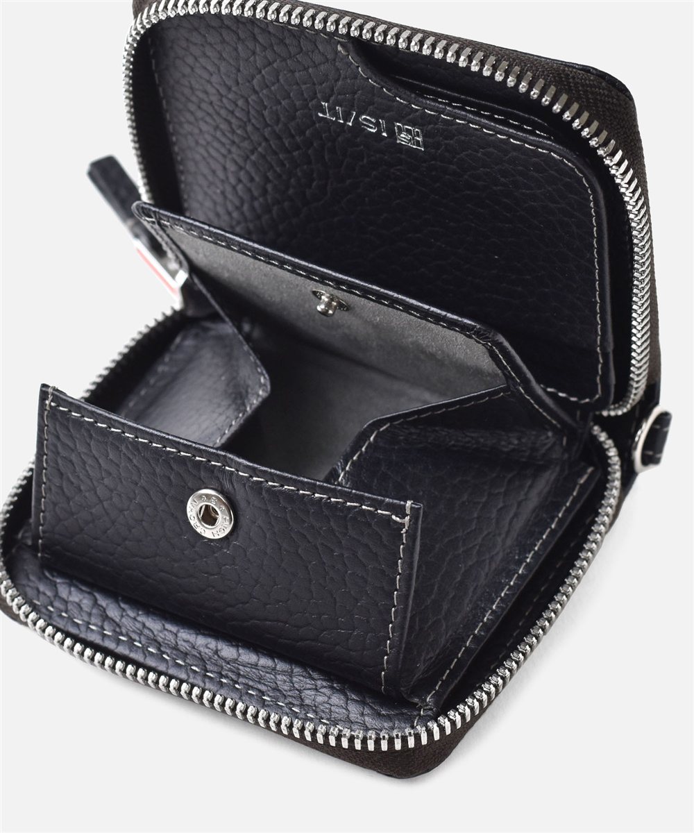 イズイット ノボ コンパクト二つ折り財布 ネックコード付属 カード段2