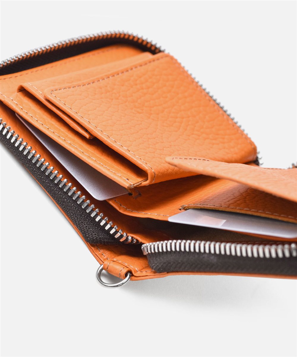 イズイット ノボ コンパクト二つ折り財布 ネックコード付属 カード段2