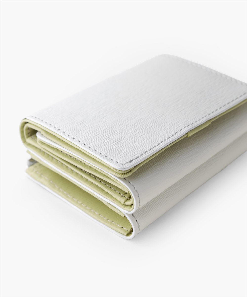 イズイット ノボII 三つ折り財布 カード段6