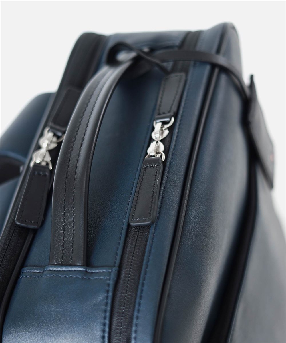 イズイット マイナビ ビジネスリュック A4 エコバッグ付属