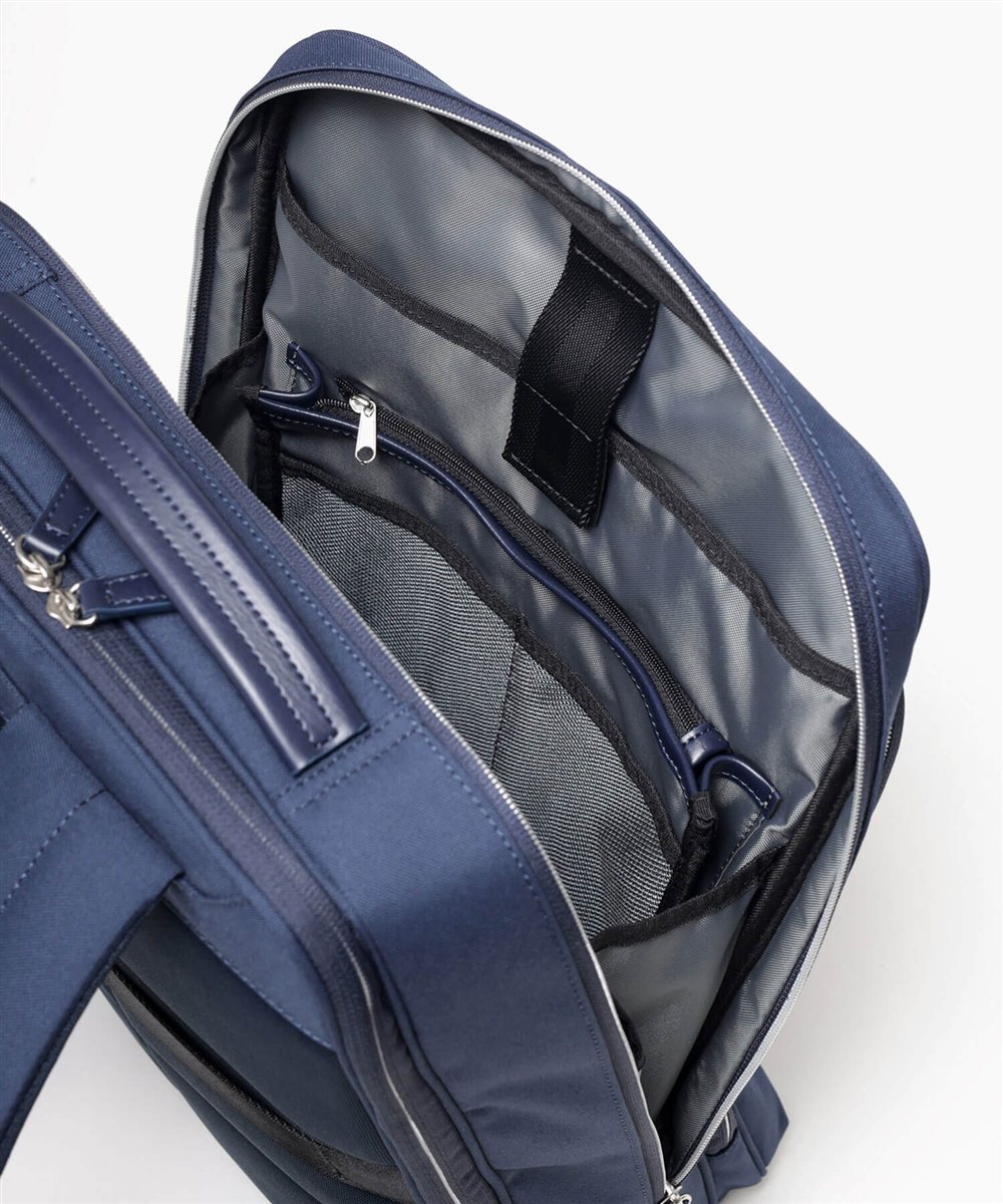 イズイット マイナビ2024 ビジネスリュック A4 セットアップ対応 サコッシュ付属