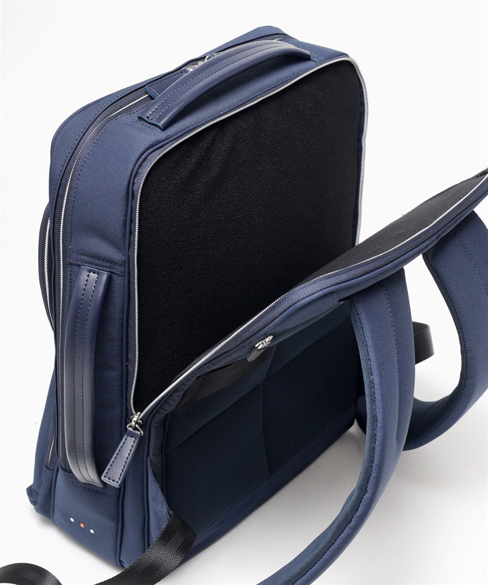 イズイット マイナビ2024 ビジネスリュック A4 セットアップ対応 サコッシュ付属