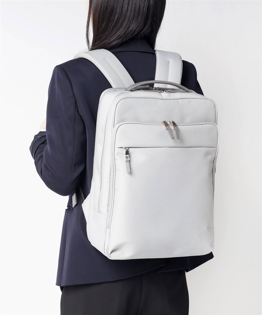 イズイット マイナビ2024 ビジネスリュック A4 セットアップ対応 サコッシュ付属