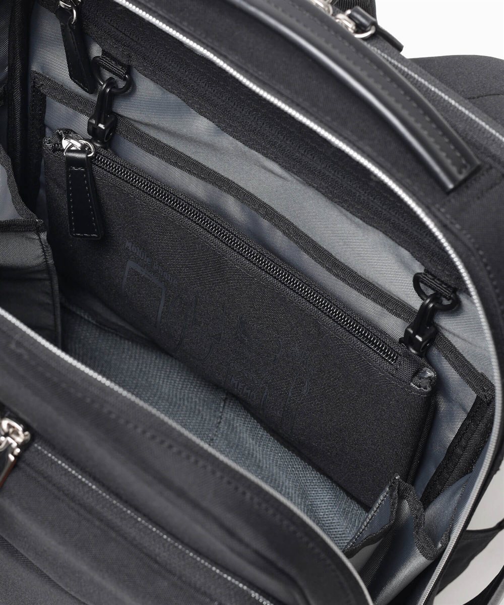 イズイット マイナビ2024 ビジネスリュック A4 セットアップ対応 サコッシュ付属