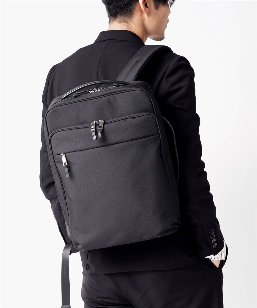 イズイット マイナビ2024 ビジネスリュック A4 セットアップ対応 サコッシュ付属