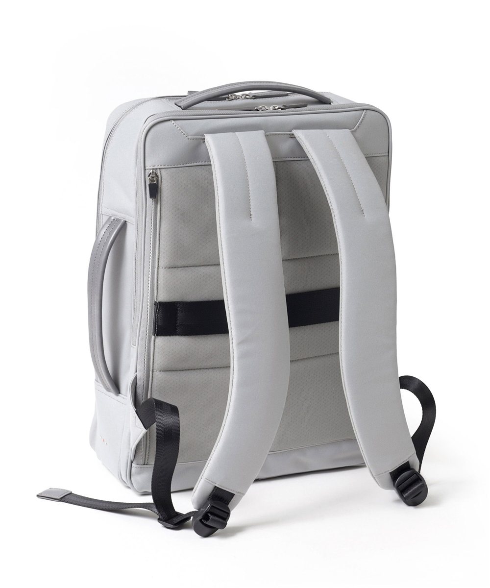 イズイット マイナビ2024 ビジネスリュック B4 セットアップ対応 サコッシュ付属