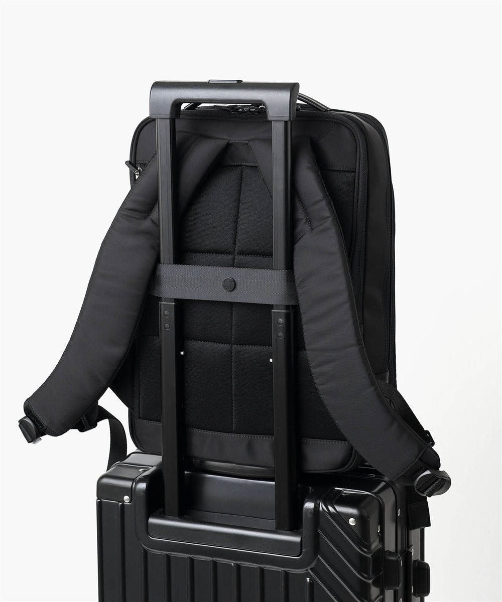 イズイット マイナビソリッド ビジネスリュック A4 セットアップ対応 サコッシュ付属