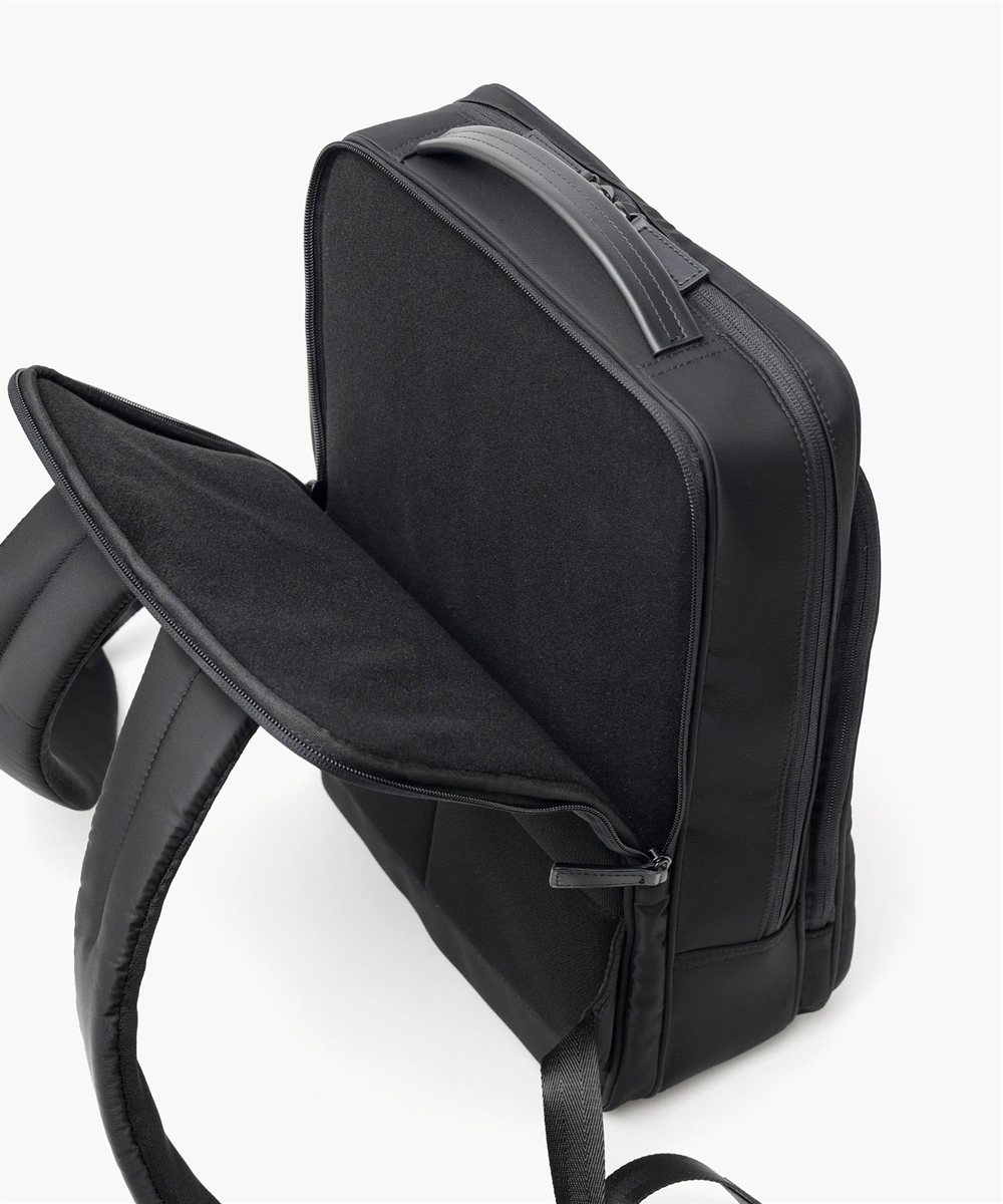 イズイット マイナビソリッド ビジネスリュック A4 セットアップ対応 サコッシュ付属