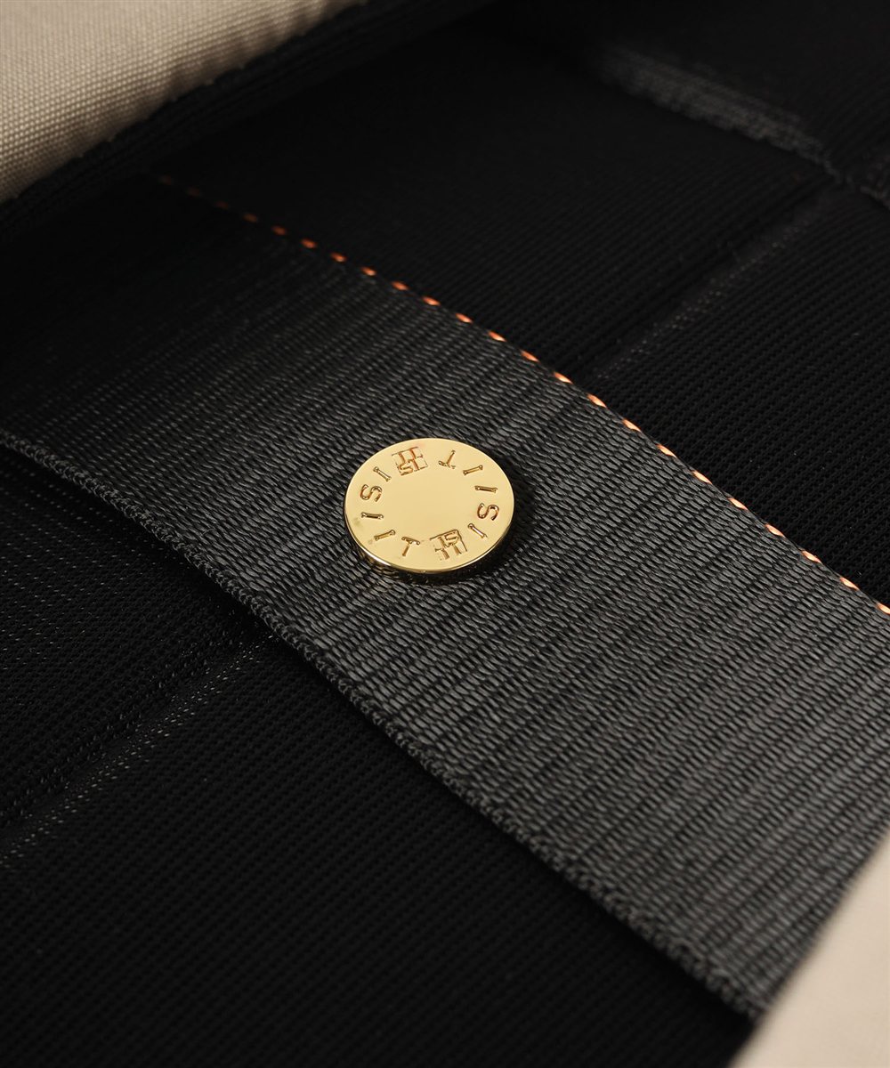 イズイット モデスト リュック A4 13.3インチPC対応