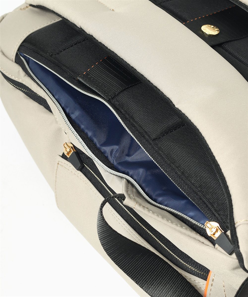 イズイット モデスト リュック A4 13.3インチPC対応