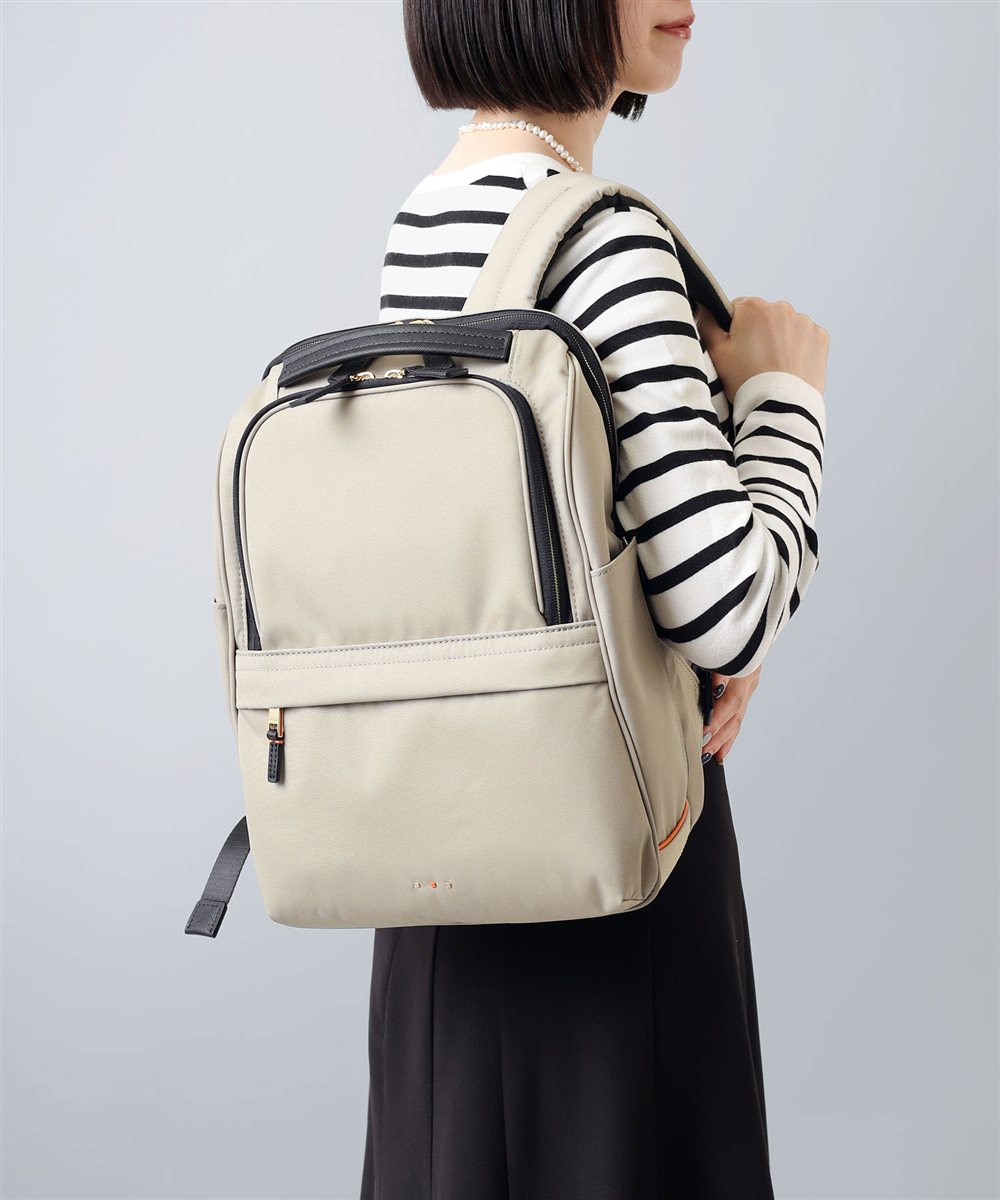 イズイット モデスト リュック A4 13.3インチPC対応