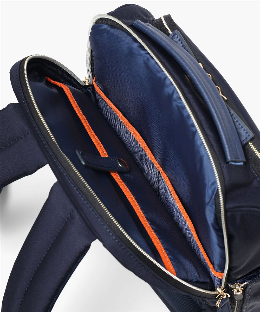 イズイット モデスト リュック A4 13.3インチPC対応