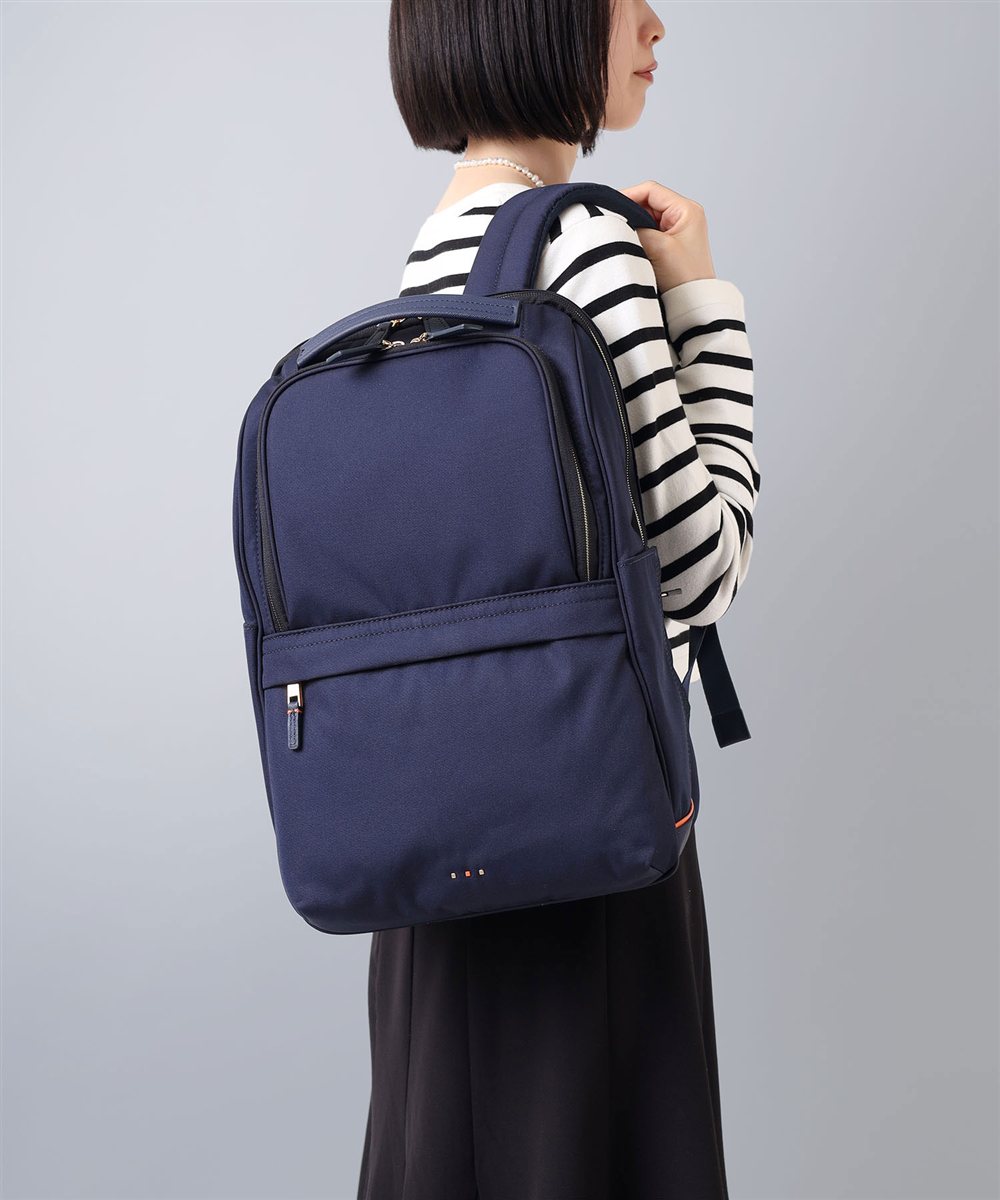 イズイット モデスト リュック A4 15.6インチPC対応