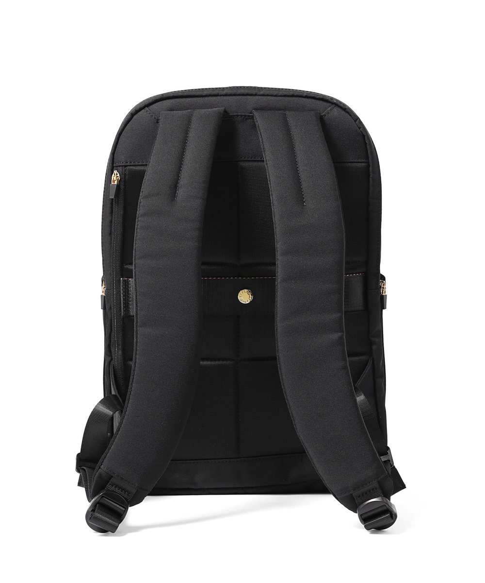 イズイット モデスト リュック A4 15.6インチPC対応