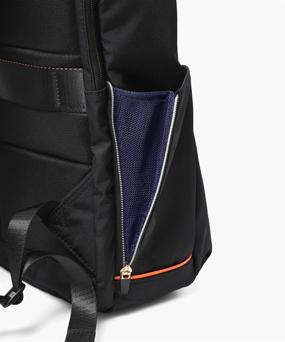 イズイット モデスト リュック A4 15.6インチPC対応