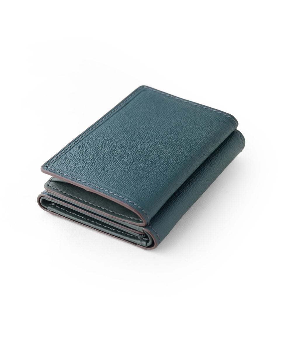 イズイット ウエストII 三つ折り財布 カード段7