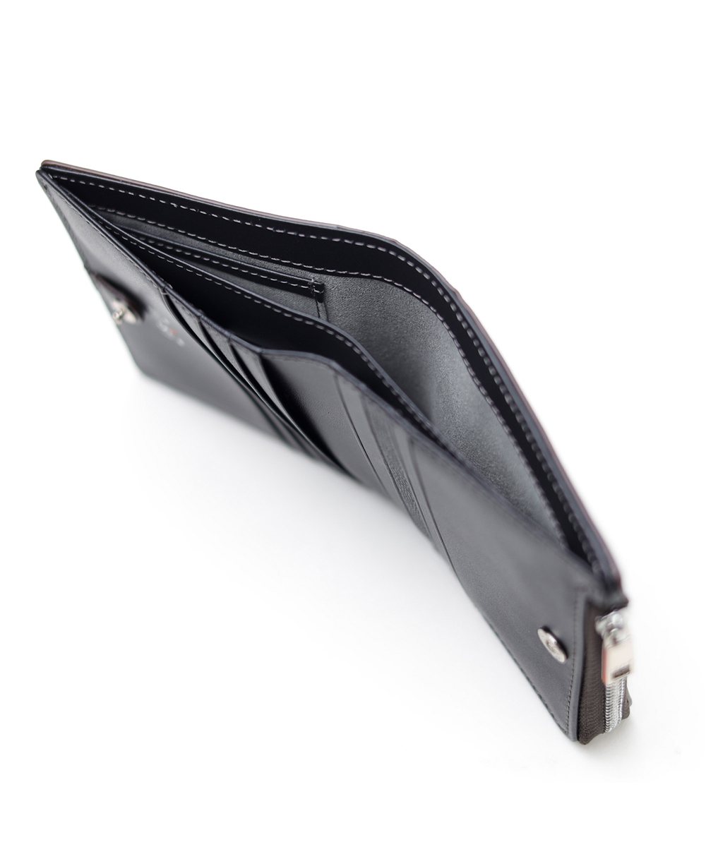 イズイット ウエストII 二つ折り財布 カード段9