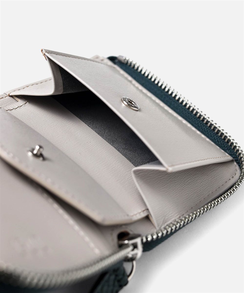 イズイット パイソン L字ファスナー二つ折り財布 カード段7