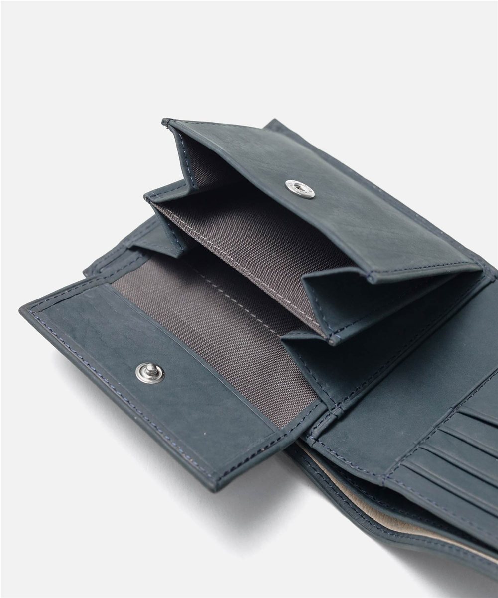 イズイット ガニー 二つ折り財布 カード段4