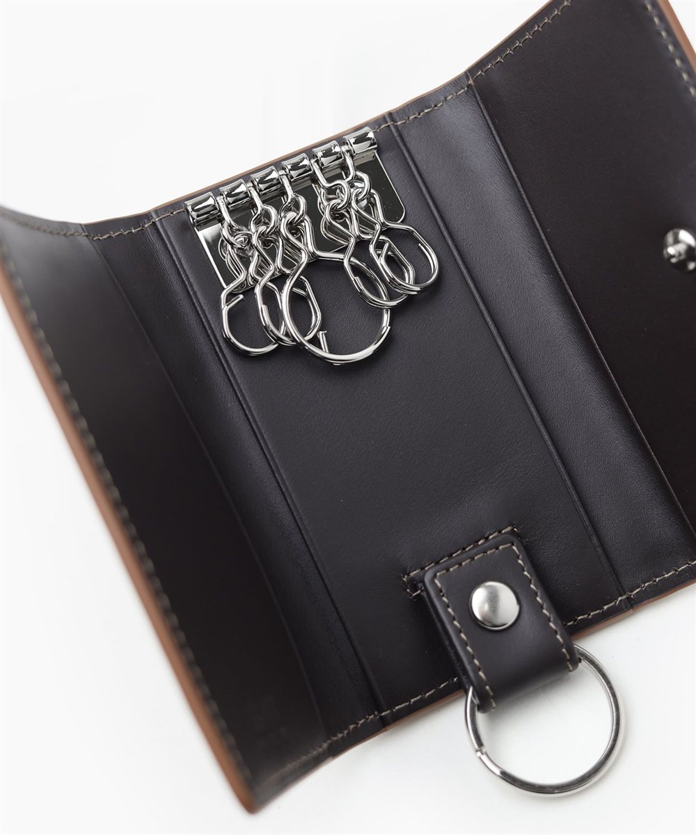 イズイット バトックス コードバン キーケース