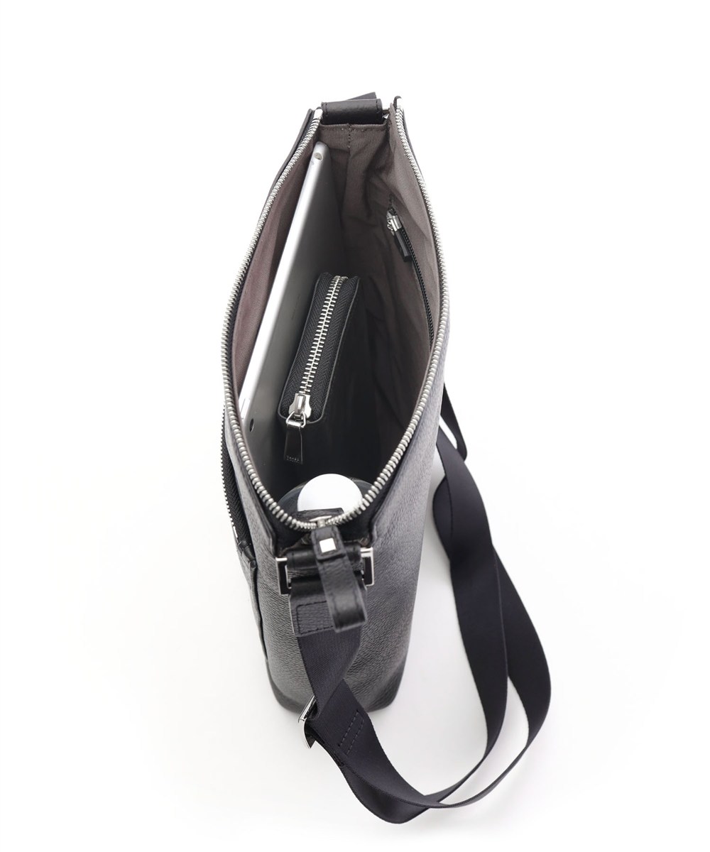 イズイット トレロ ショルダーバッグ B5