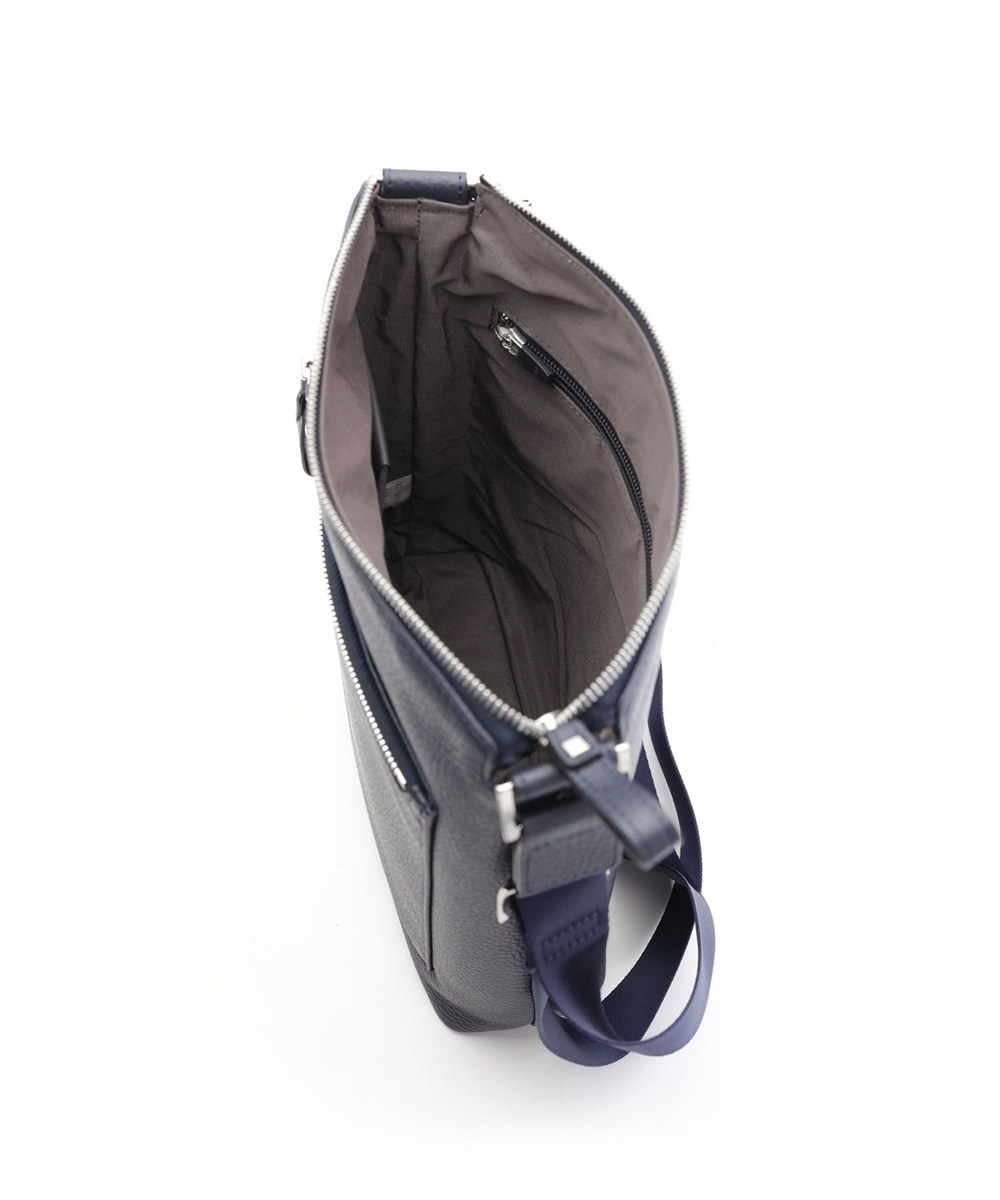 イズイット トレロ ショルダーバッグ B5