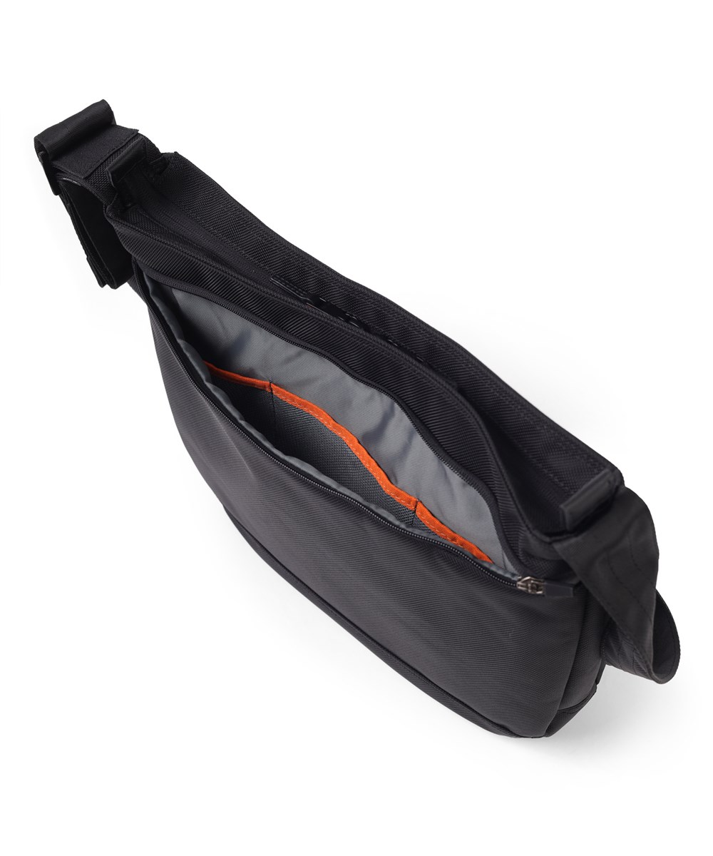 イズイット X-PAC ショルダーバッグ A4