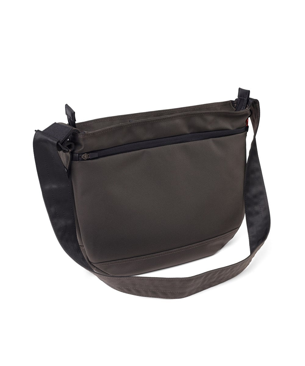 イズイット X-PAC ショルダーバッグ A4