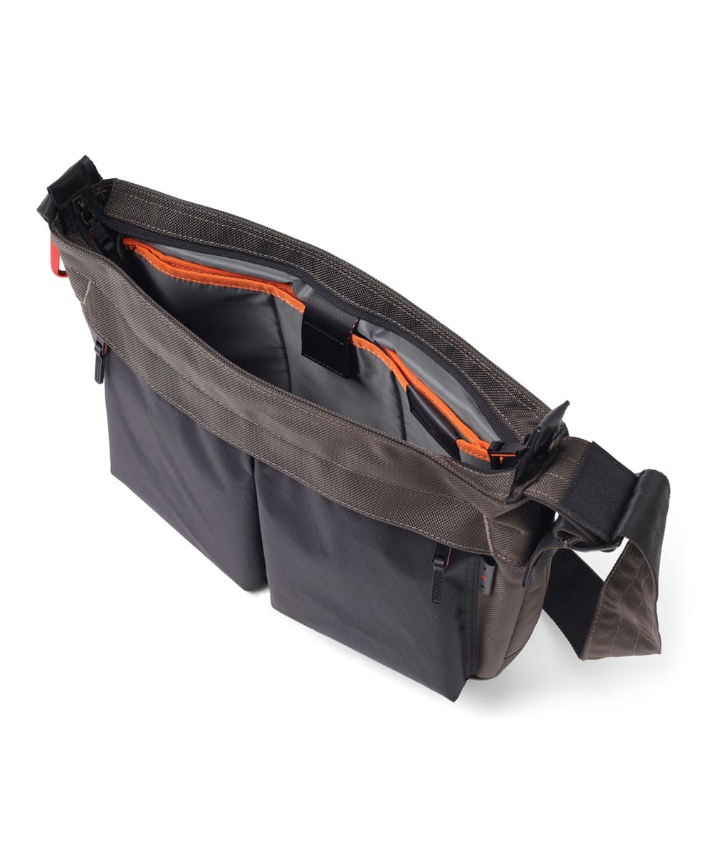 イズイット X-PAC ショルダーバッグ A4