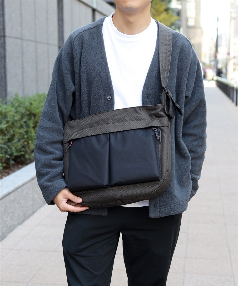 イズイット X-PAC ショルダーバッグ A4