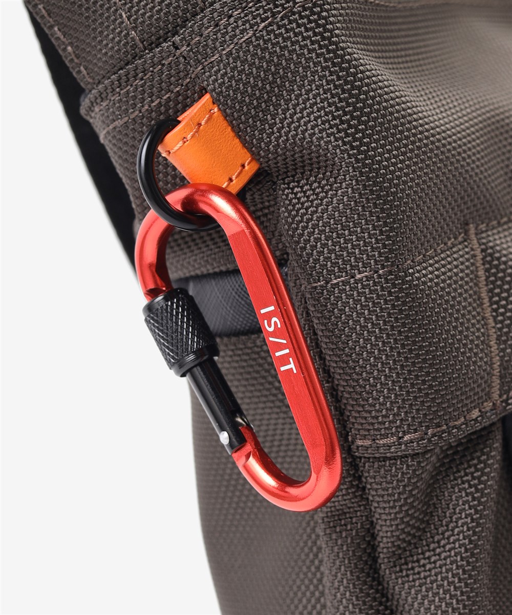 イズイット X-PAC ショルダーバッグ B4 13.3インチPC対応