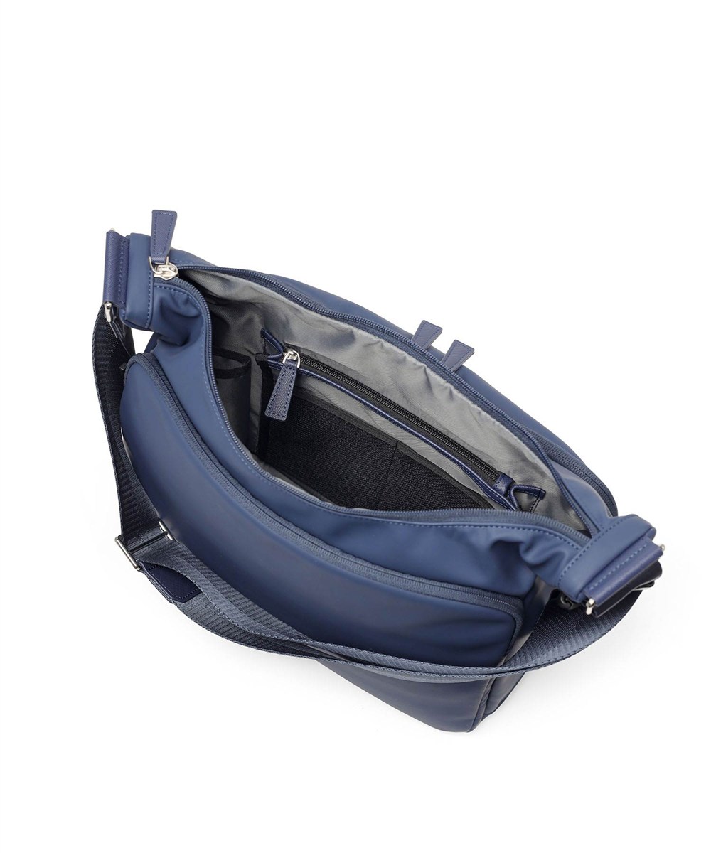 イズイット マイナビカジビジ ショルダーバッグ A4