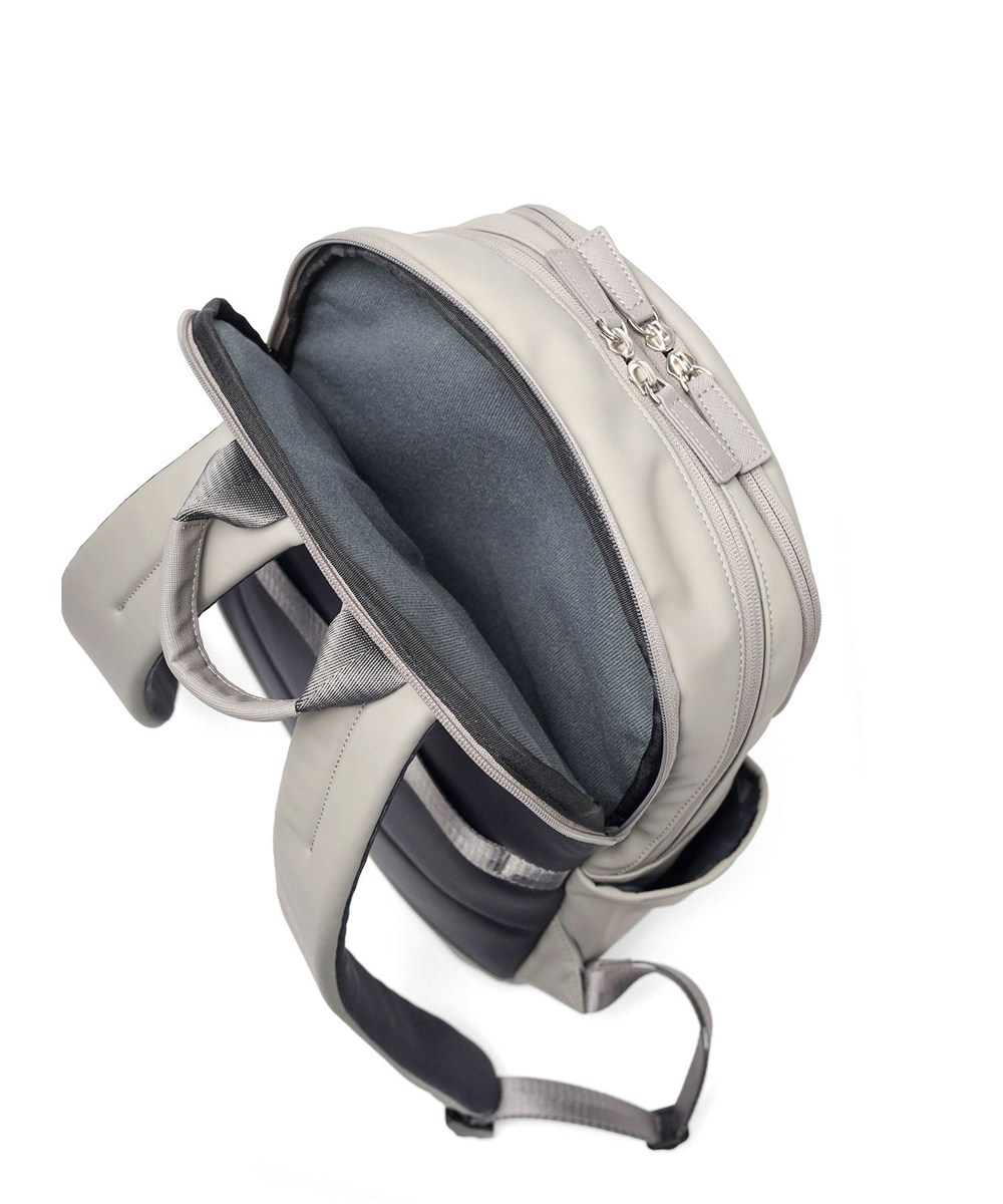 イズイット マイナビカジビジ リュック A4 13.3インチPC対応