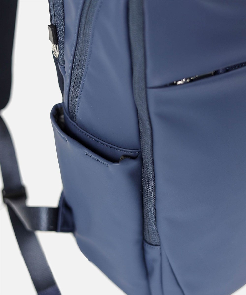 イズイット マイナビカジビジ リュック A4 13.3インチPC対応