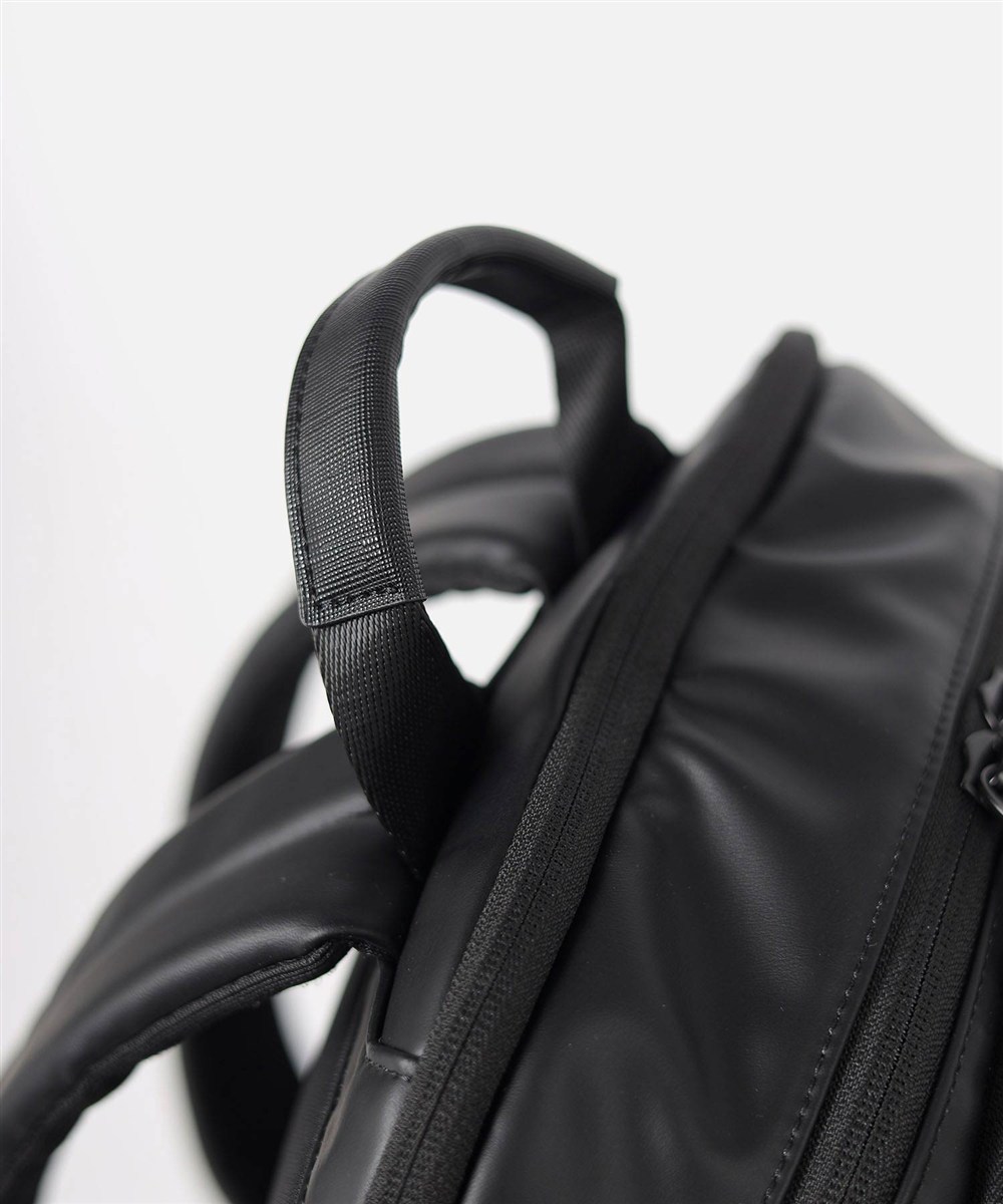 イズイット マイナビカジビジ リュック A4 13.3インチPC対応