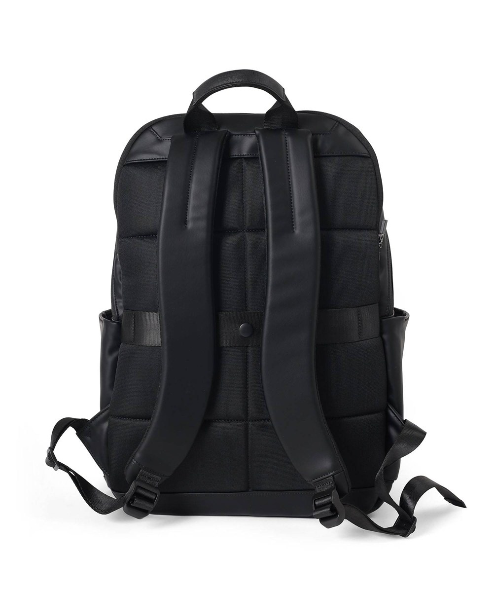 イズイット マイナビカジビジ リュック B4 15.6インチPC対応