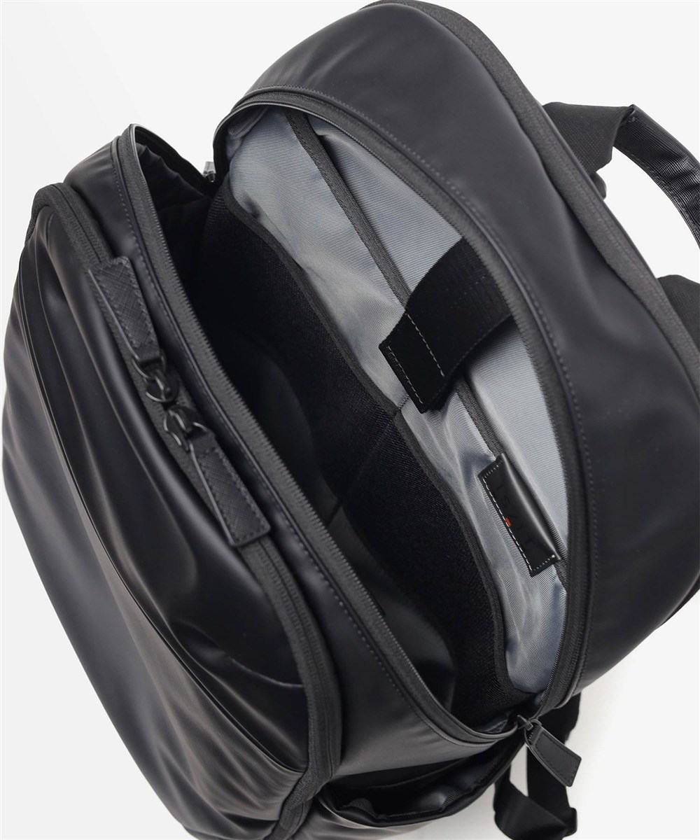 イズイット マイナビカジビジ リュック B4 15.6インチPC対応