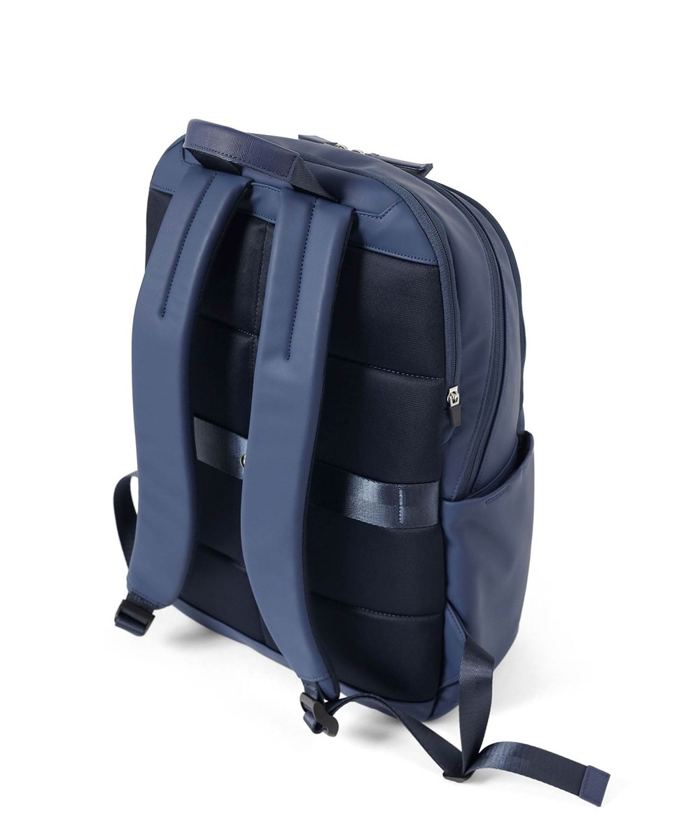 イズイット マイナビカジビジ リュック B4 15.6インチPC対応