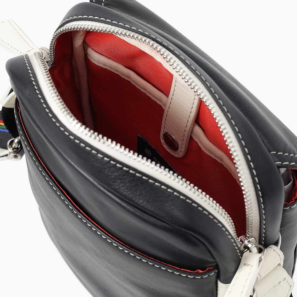 カステルバジャック ミニレザーショルダーバッグ