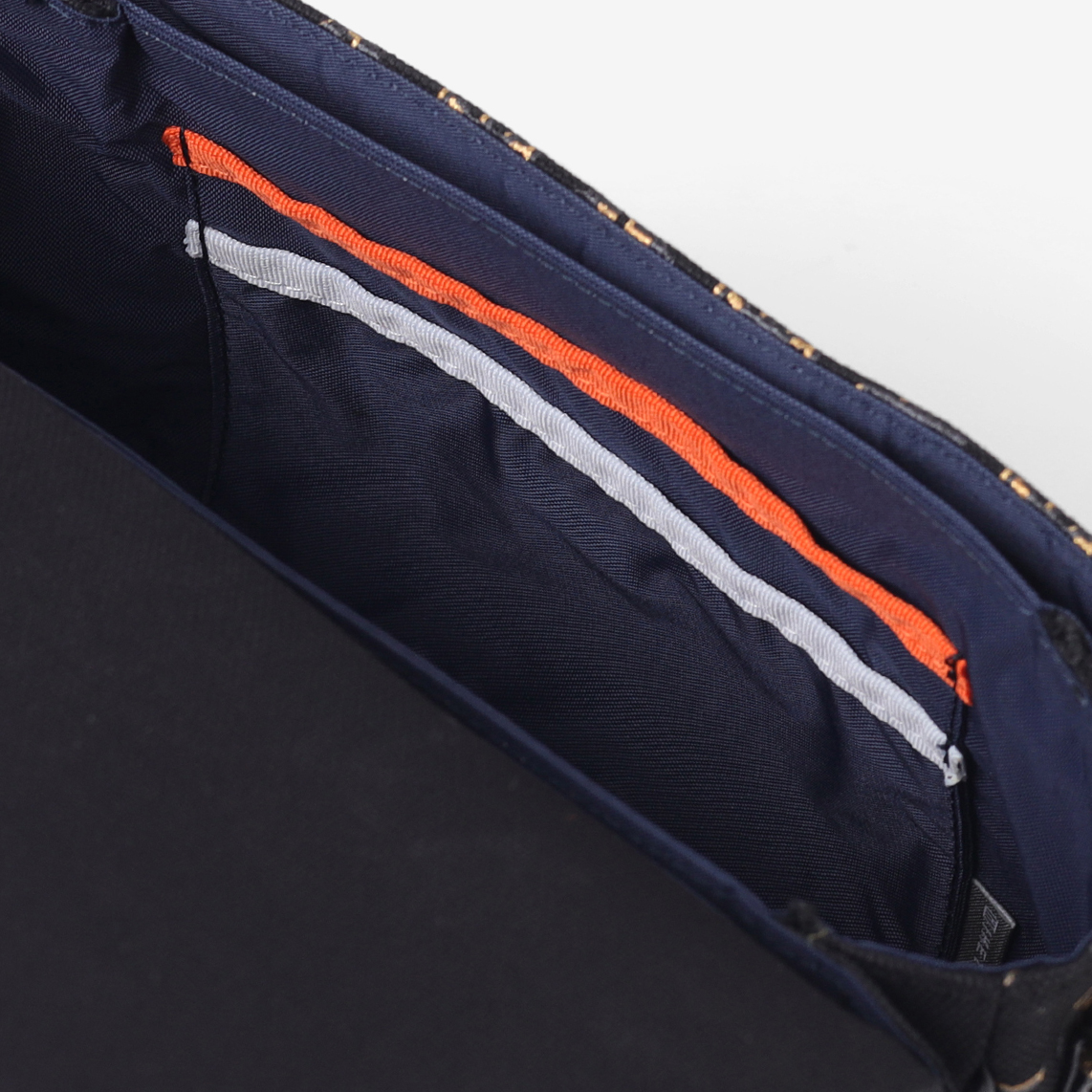 カステルバジャック 手付きショルダーバッグ