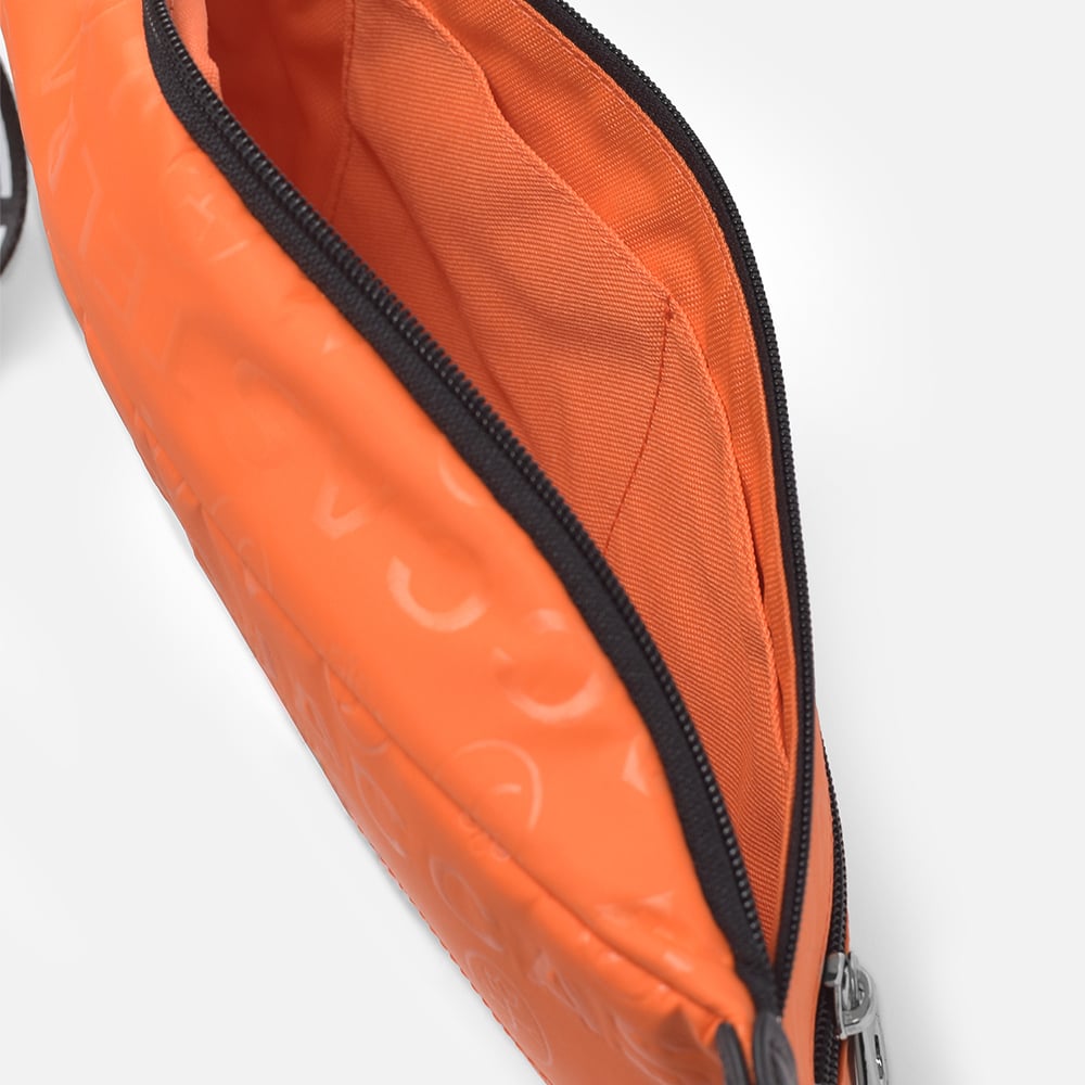 カステルバジャック パセ ボディバッグ