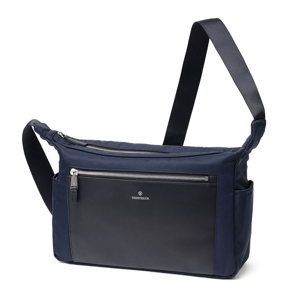 ドレステリア レークランド ショルダーバッグ A4