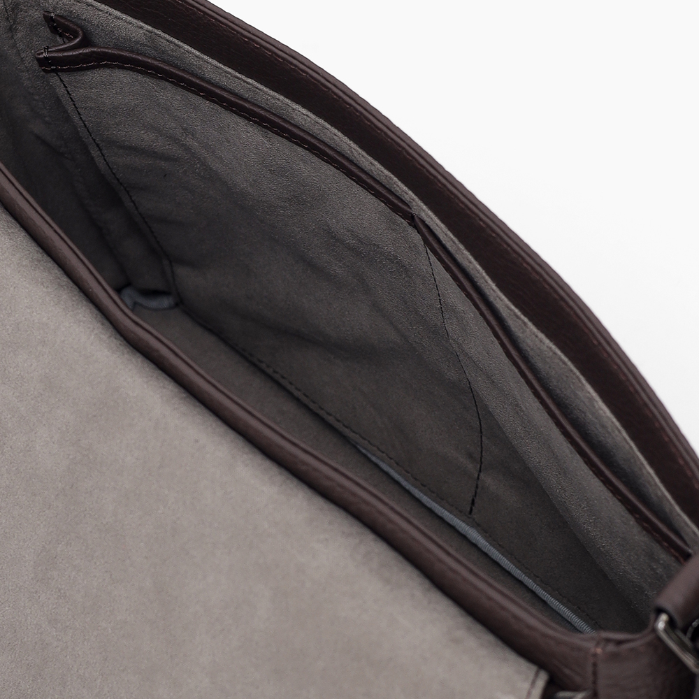 フジタカ かぶせ レザーショルダーバッグ B5