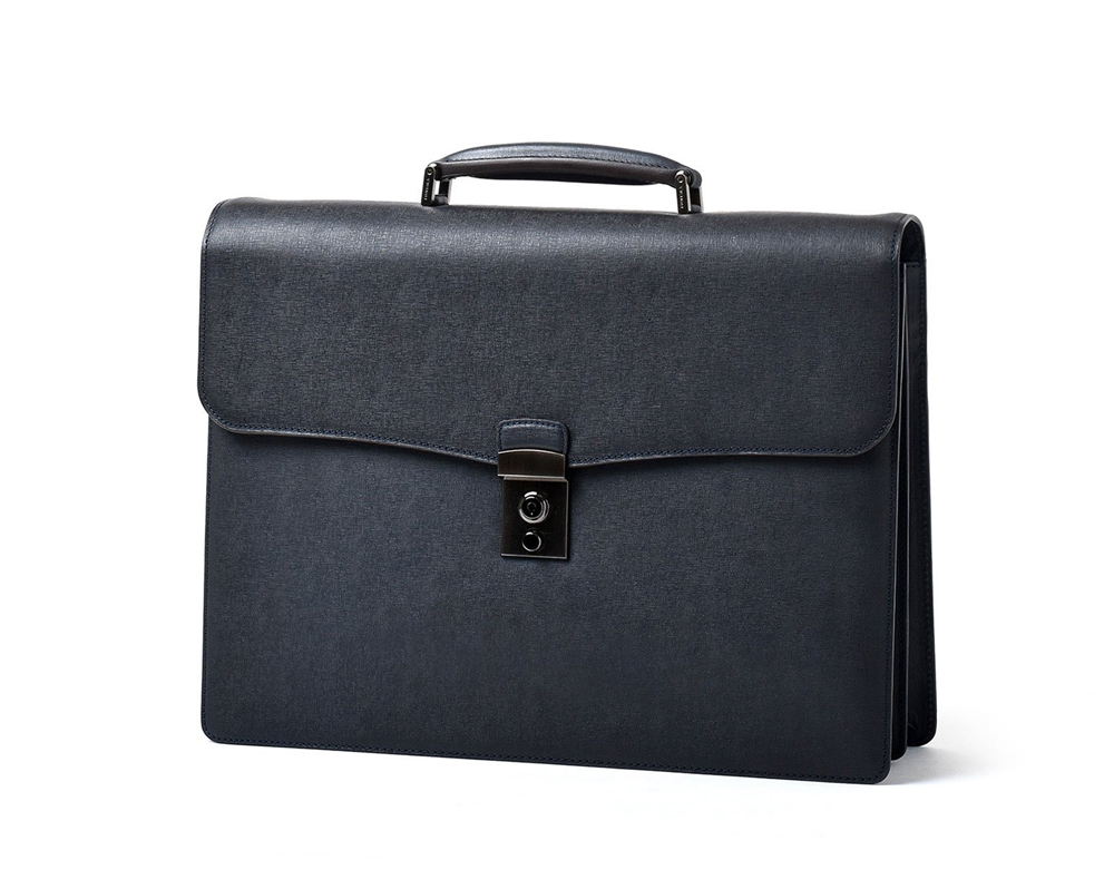 フジタカ ディアマン レザービジネスバッグ B4 ダブルルーム カブセ