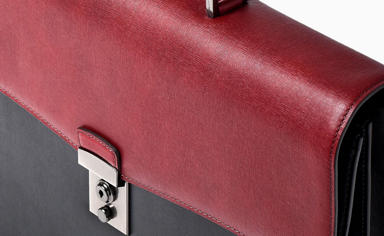 フジタカ ディアマン レザービジネスバッグ B4 ダブルルーム カブセ