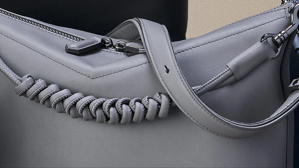 フジタカ トレッソ レザーショルダーバッグ