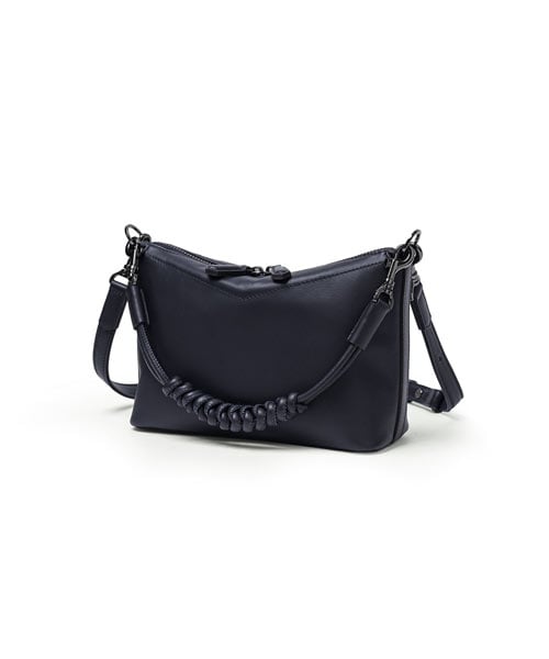 フジタカ トレッソ レザーショルダーバッグ