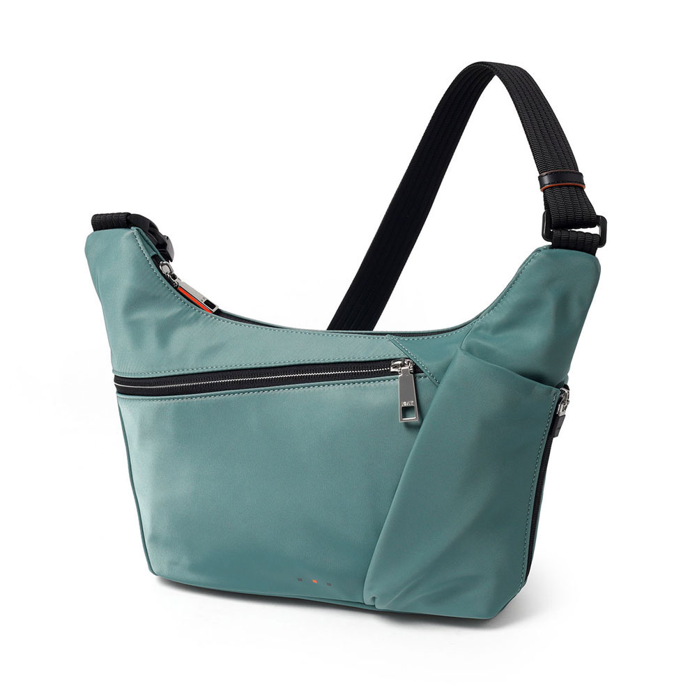 イズイット ボトカ ショルダーバッグ B5